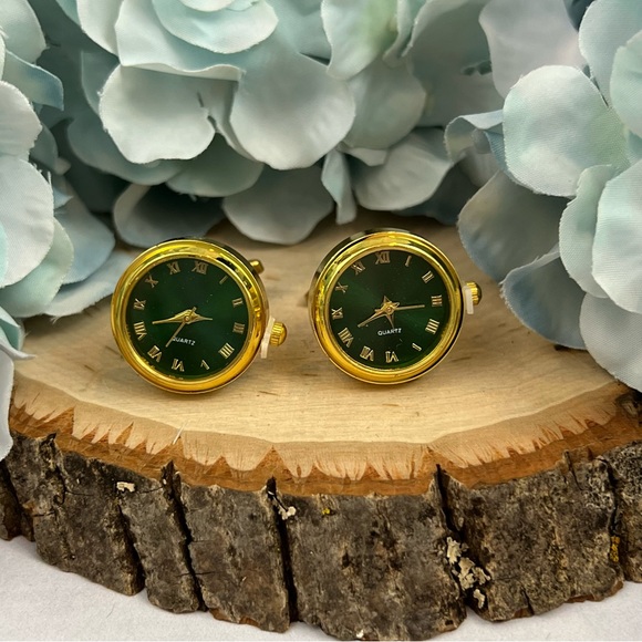 Emerald Green and Gold Quartz Watch Cufflinks - Picture 3 of 16